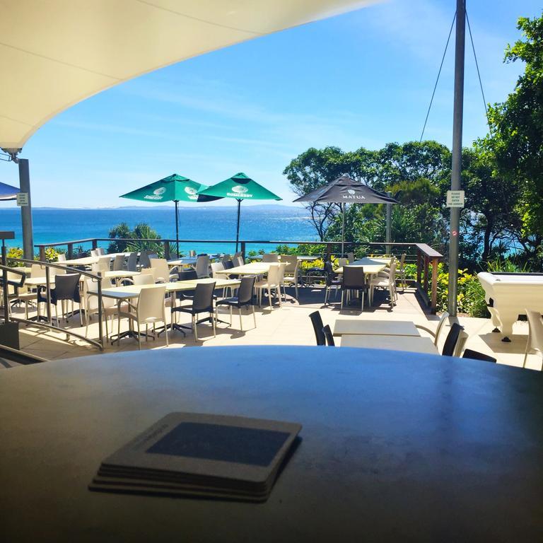 Stradbroke Island Beach Hotel 波因特卢考特 客房 照片